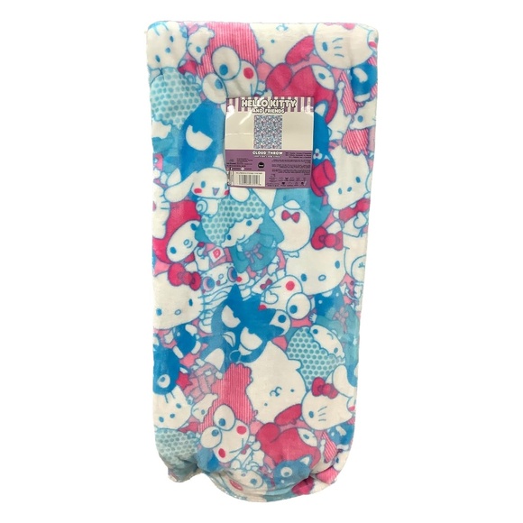 Hello Kitty Cloud Throw Blanket - Friends Pile Up, 60"x70" - Picture 1 of 3